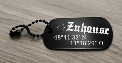 Schlüsselanhänger Zuhause mit Koordinaten
